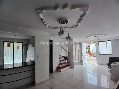 Casa en venta en Pereira, Pereira · foto 3 de 17