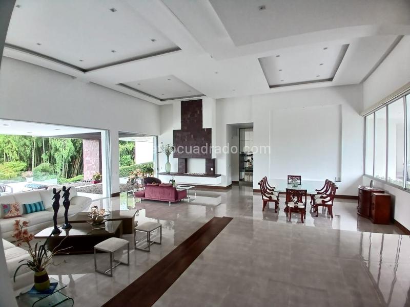 Casa – Pereira - Más