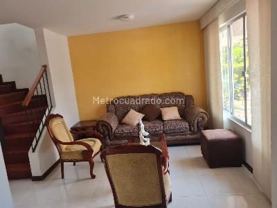 Casa en venta en Alamos, Pereira · foto 3 de 16