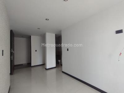 Apartamento en venta en Pinares Alto, Pereira · foto 3 de 10
