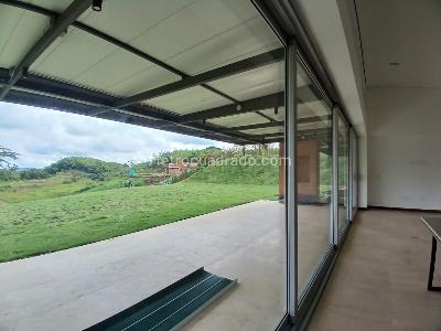 Casa de 3 alcobas en venta en Pueblito Cafetero, Pereira, 340 m² · foto 11 de 12
