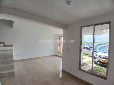Casa en venta en Galicia, Pereira · foto 2 de 13