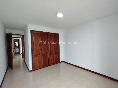Apartamento en venta en Pinares, Pereira · foto 9 de 15