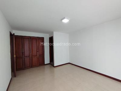 Apartamento en venta en Pinares, Pereira · foto 14 de 15