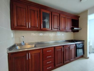 Apartamento en venta en Pinares, Pereira · foto 4 de 15