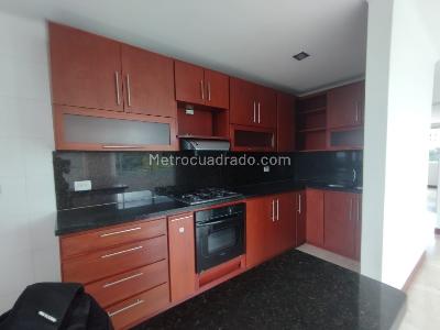 Apartamento en venta en Pinares, Pereira · foto 3 de 15