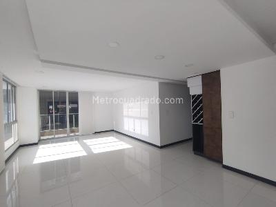 Apartamento en venta en Pinares, Pereira · foto 3 de 13