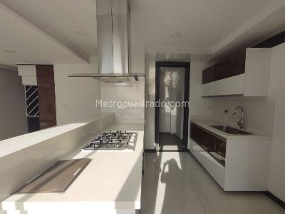 Apartamento en venta en Pinares, Pereira · foto 5 de 13