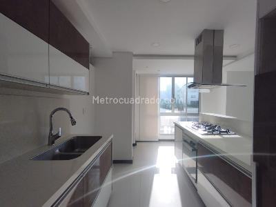 Apartamento en venta en Pinares, Pereira · foto 6 de 13