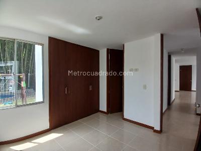 Apartamento en venta en Pereira, Pereira · foto 9 de 12