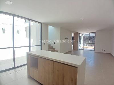 Casa en venta en Galicia, Pereira · foto 2 de 15