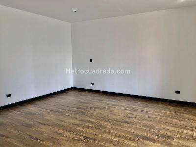 Casa de 3 alcobas en venta en Cerritos, Pereira, 1070 m² · foto 9 de 10