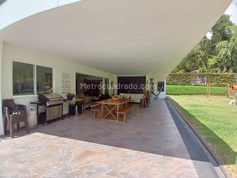 Casa – Pereira - Más