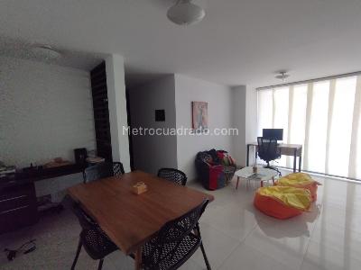 Apartamento en venta en Alamos, Pereira · foto 2 de 7