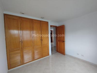 Apartamento en venta en Pinares, Pereira · foto 12 de 14
