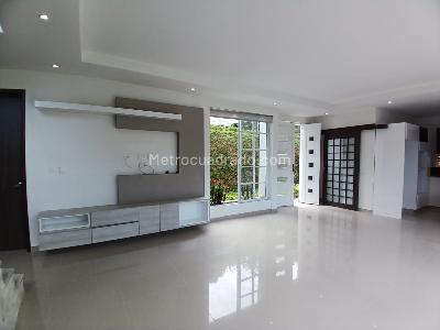 Casa en venta en Pueblito Cafetero, Pereira · foto 2 de 14