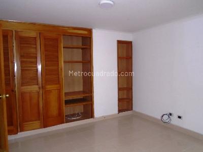 Apartamento en venta en Pinares, Pereira · foto 12 de 18