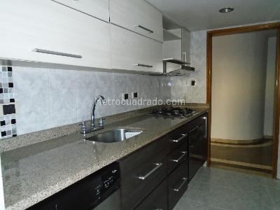 Apartamento en venta en Pinares, Pereira · foto 7 de 18