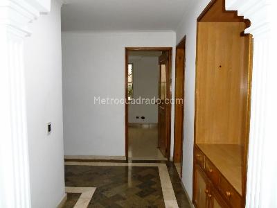 Apartamento en venta en Pinares, Pereira · foto 9 de 18