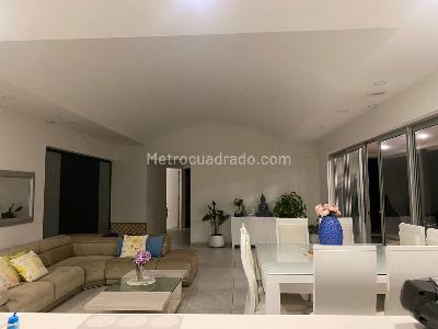 Casa en arriendo en Cerritos, Pereira · foto 2 de 9