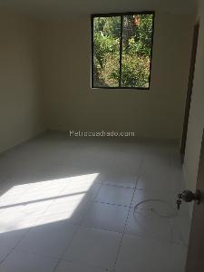 Apartamento de 3 alcobas en venta en Pinares, Pereira, 96 m² · foto 7 de 11
