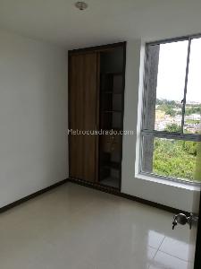 Apartamento en venta en Pereira, Pereira · foto 6 de 12