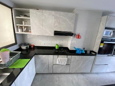 Apartamento en venta en Pinares, Pereira · foto 5 de 16
