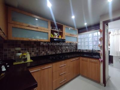 Apartamento en venta en Los Alpes, Pereira · foto 4 de 13