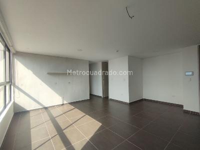 Apartamento en venta en Alamos, Pereira · foto 2 de 12