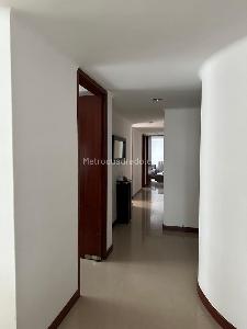 Apartamento en venta en Pinares, Pereira · foto 5 de 8
