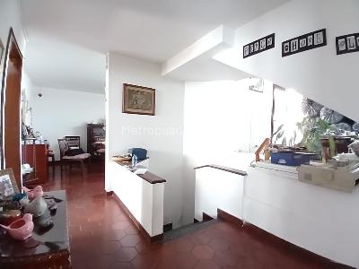 Casa de 5 alcobas en venta en Circunvalar, Pereira, 907 m² · foto 4 de 18