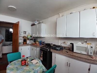 Casa de 5 alcobas en venta en Circunvalar, Pereira, 907 m² · foto 5 de 18