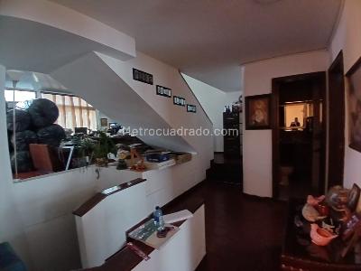 Casa de 5 alcobas en venta en Circunvalar, Pereira, 907 m² · foto 8 de 18