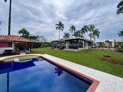 $6.500.000 en Cerritos