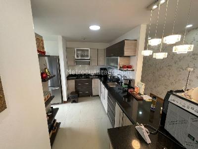Apartamento en venta en Pinares, Pereira · foto 5 de 14