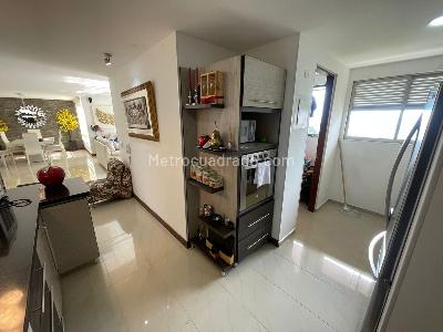 Apartamento en venta en Pinares, Pereira · foto 7 de 14