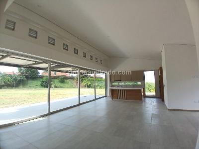 Casa de 3 alcobas en venta en Pueblito Cafetero, Pereira, 329 m² · foto 3 de 14