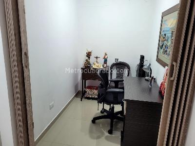 Apartamento en venta en Pinares, Pereira · foto 7 de 9