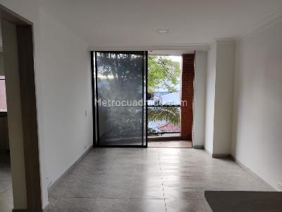 Apartaestudio en venta en Pinares, Pereira, 45 m² · foto 3 de 12