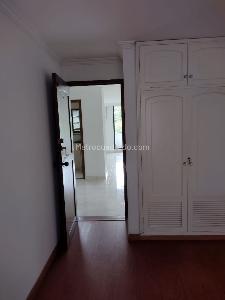 Apartamento de 3 alcobas en venta en Pinares, Pereira, 96 m² · foto 7 de 13