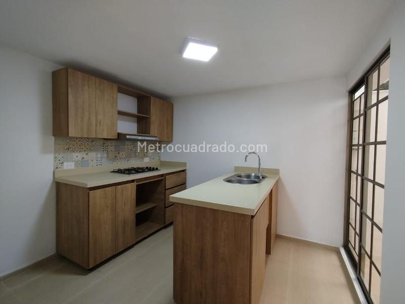 Casa – Pereira - Más
