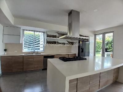 Casa de 3 alcobas en venta en Pueblito Cafetero, Pereira, 370 m² · foto 8 de 18