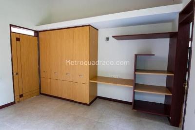Casa de 3 alcobas en venta en El Tigre, Pereira, 274 m² · foto 7 de 10