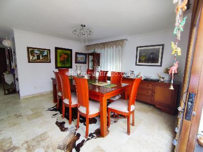 Casa de 5 alcobas en venta en Alamos, Pereira, 320 m² · foto 3 de 17
