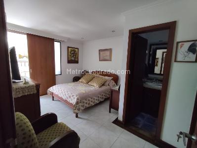 Casa de 5 alcobas en venta en Alamos, Pereira, 320 m² · foto 12 de 17