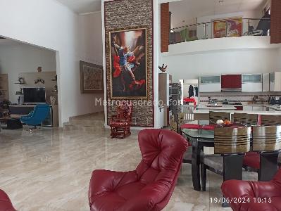 Casa de 5 alcobas en venta en Cerritos, Pereira, 1482 m² · foto 7 de 18