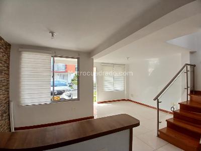 Casa en venta en Galicia, Pereira · foto 3 de 20