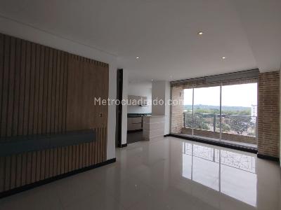 Apartamento en venta en Alamos, Pereira · foto 2 de 20