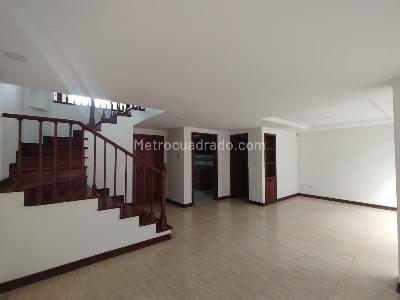 Casa en venta en Pinares, Pereira · foto 2 de 19