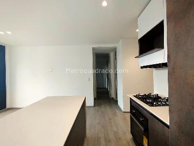 Apartamento en venta en Pinares, Pereira · foto 5 de 14